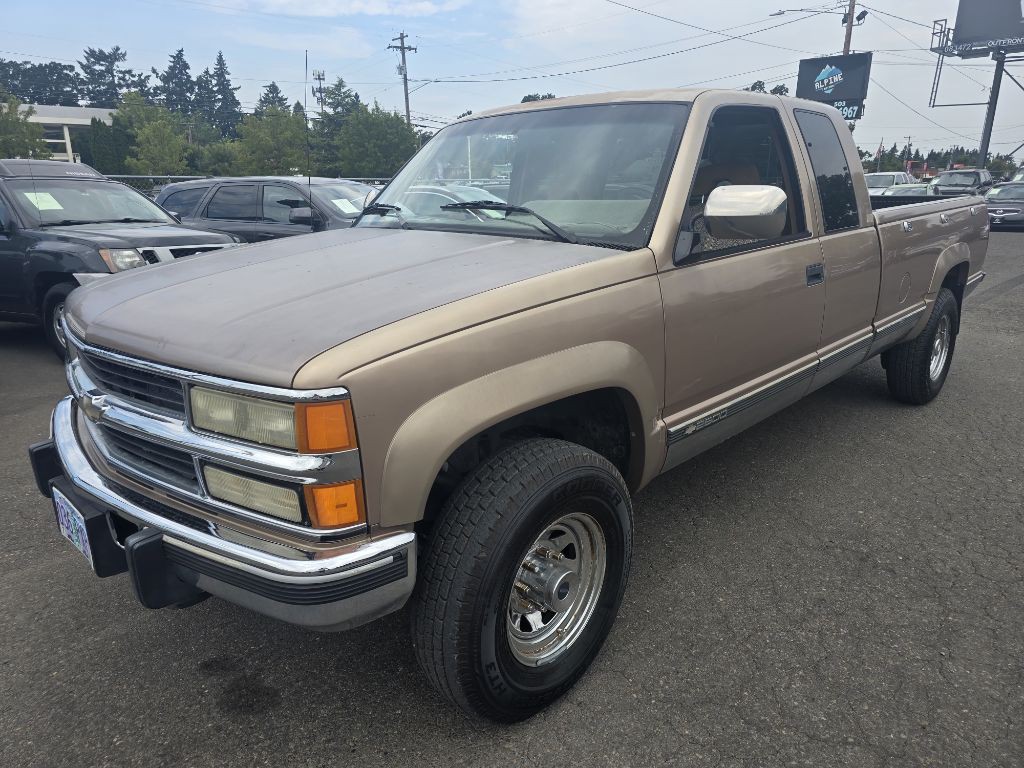 1994 Chevrolet C/K Image 1