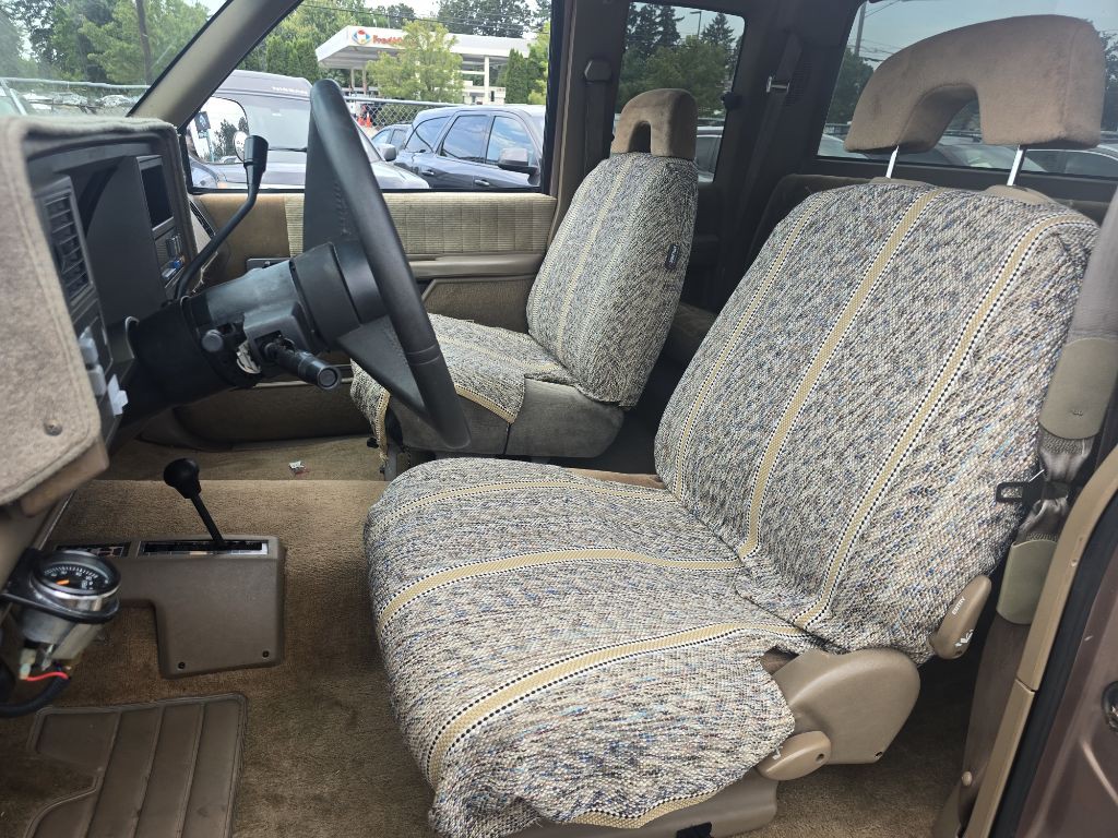 1994 Chevrolet C/K Image 9