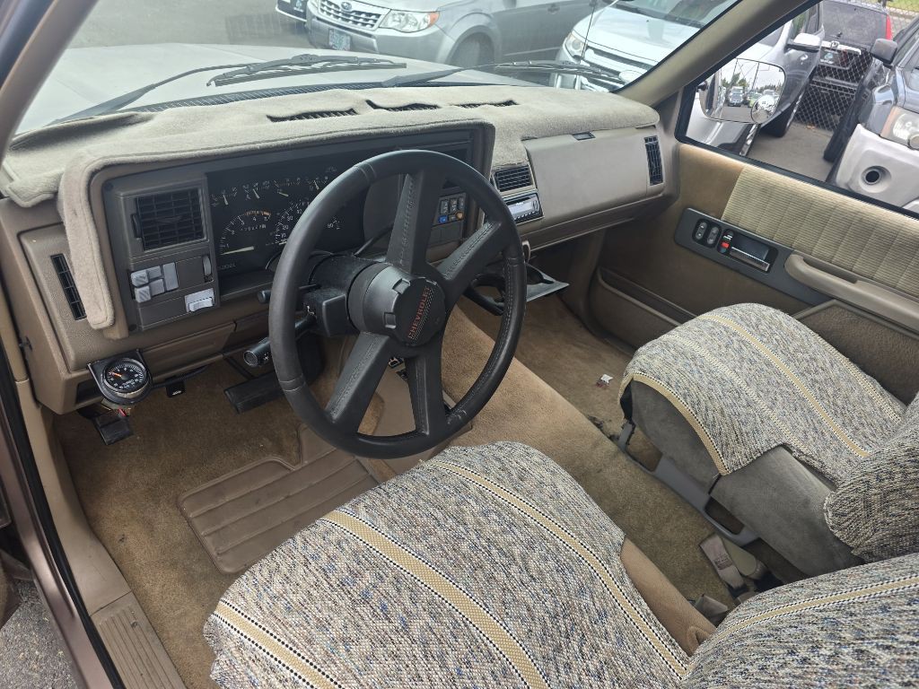 1994 Chevrolet C/K Image 11