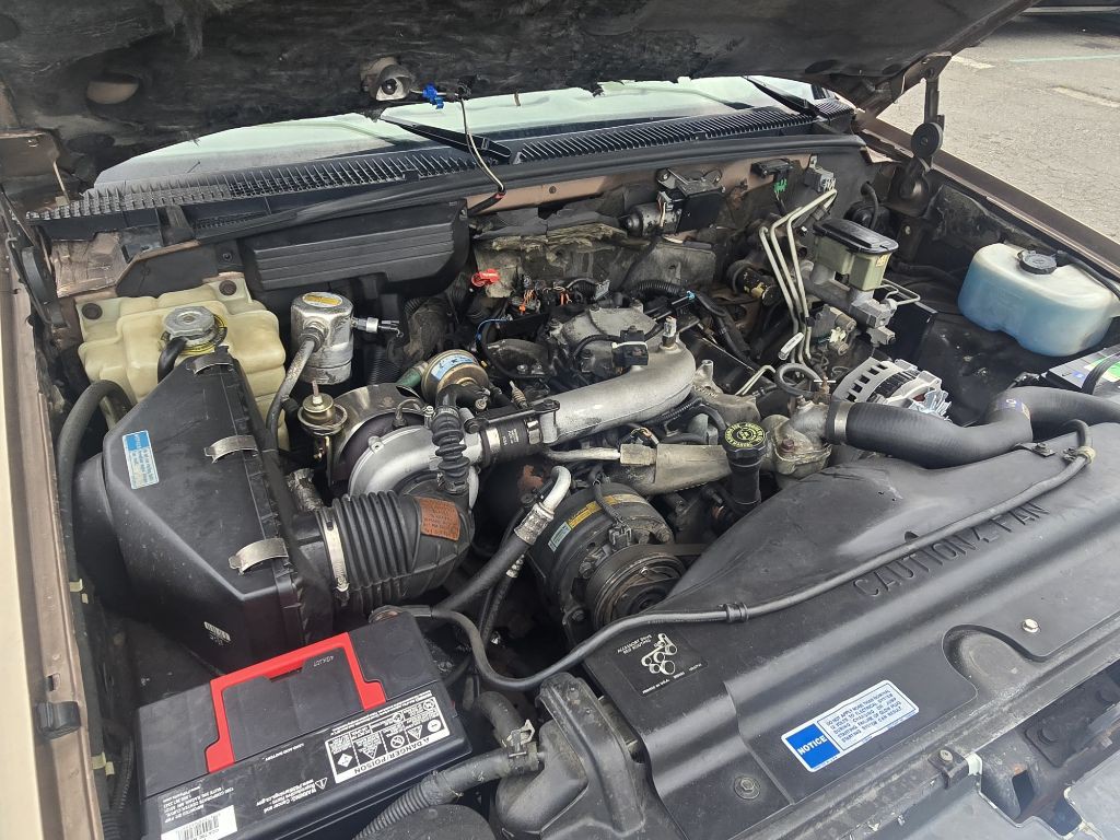 1994 Chevrolet C/K Image 17