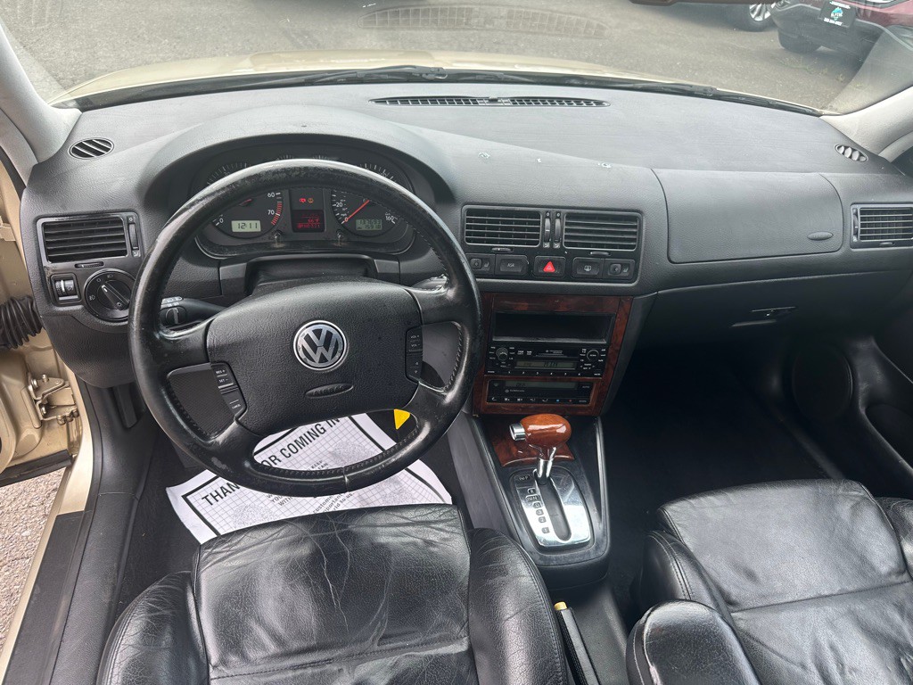 2002 Volkswagen Jetta Image 10