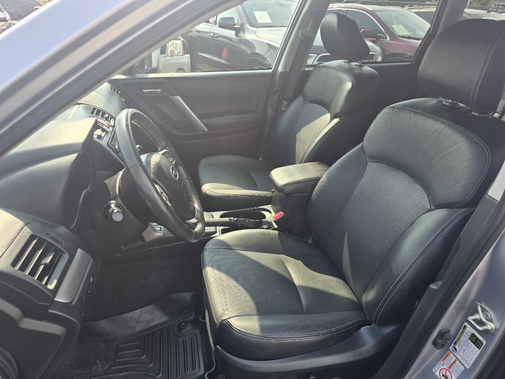 2015 Subaru Forester Image 10