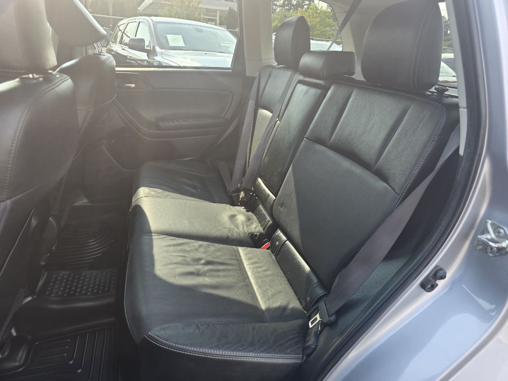 2015 Subaru Forester Image 13