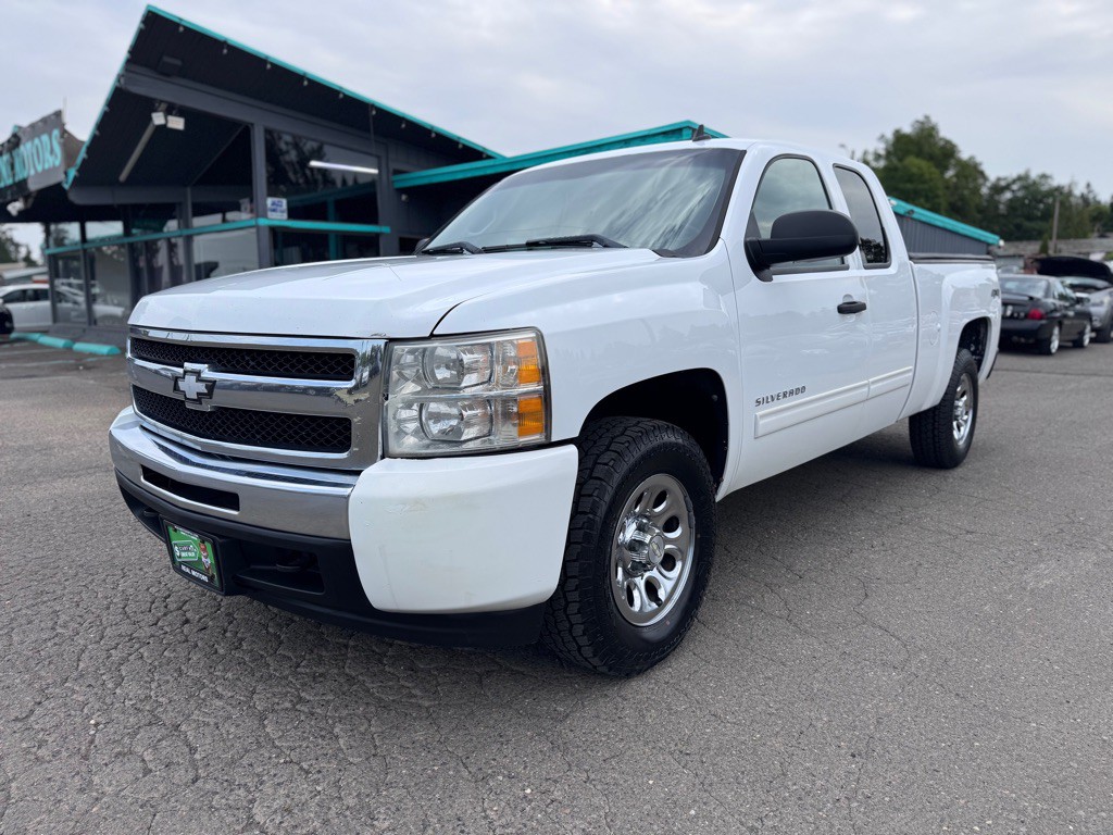 2011 Chevrolet Silverado 1500 Image 1