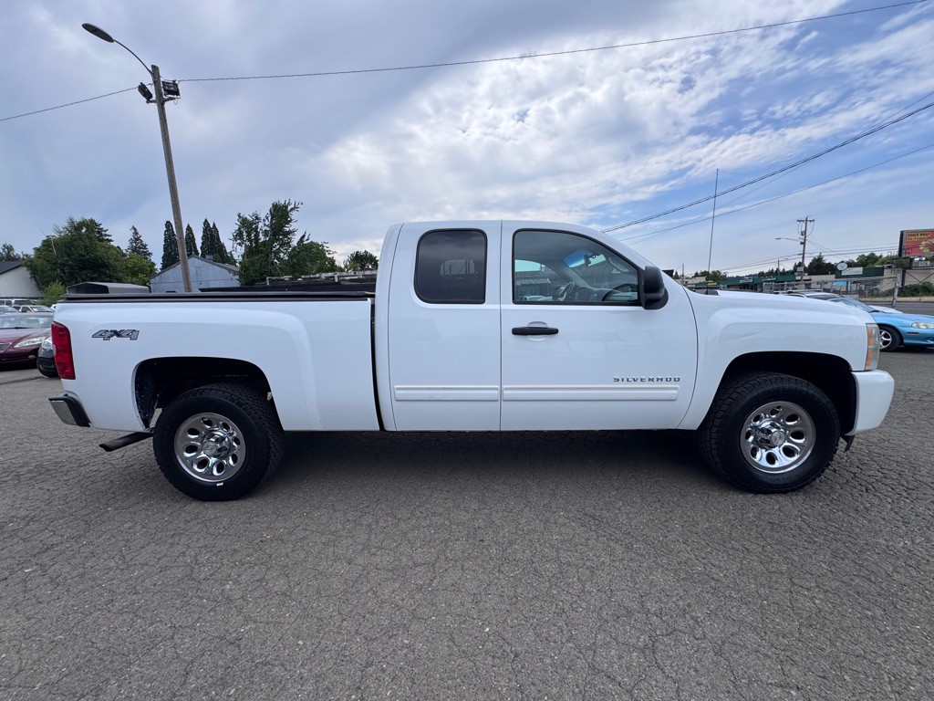 2011 Chevrolet Silverado 1500 Image 6