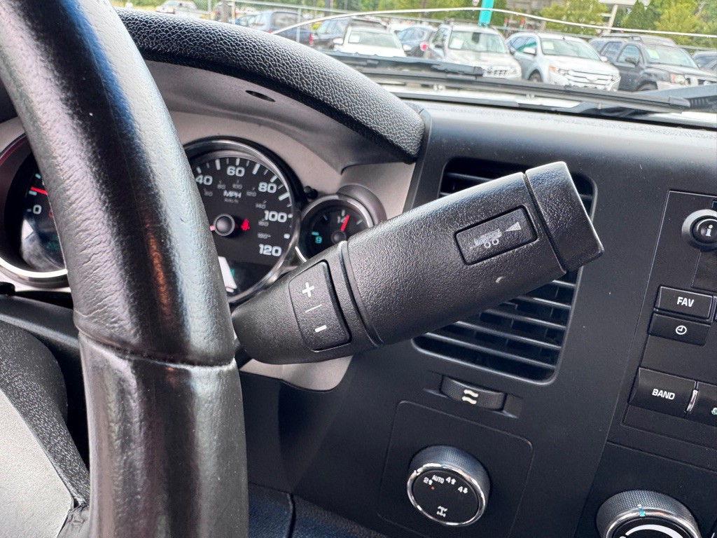 2011 Chevrolet Silverado 1500 Image 21