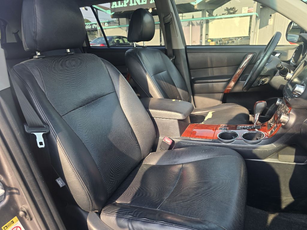 2012 Toyota Highlander Image 10