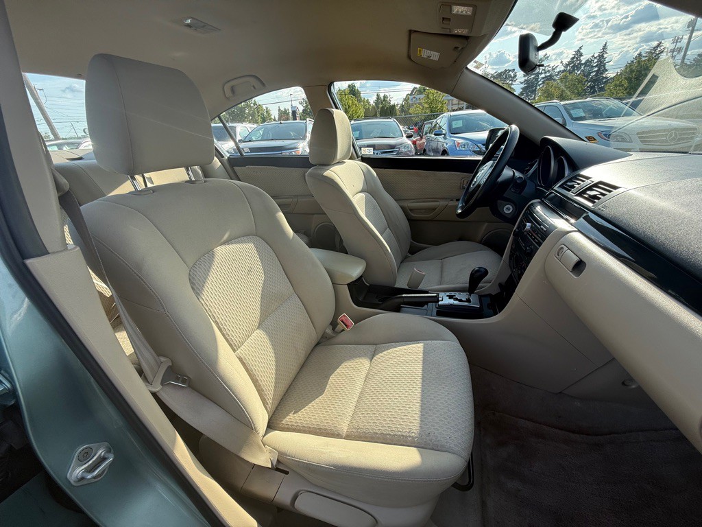 2004 Mazda Mazda3 Image 13