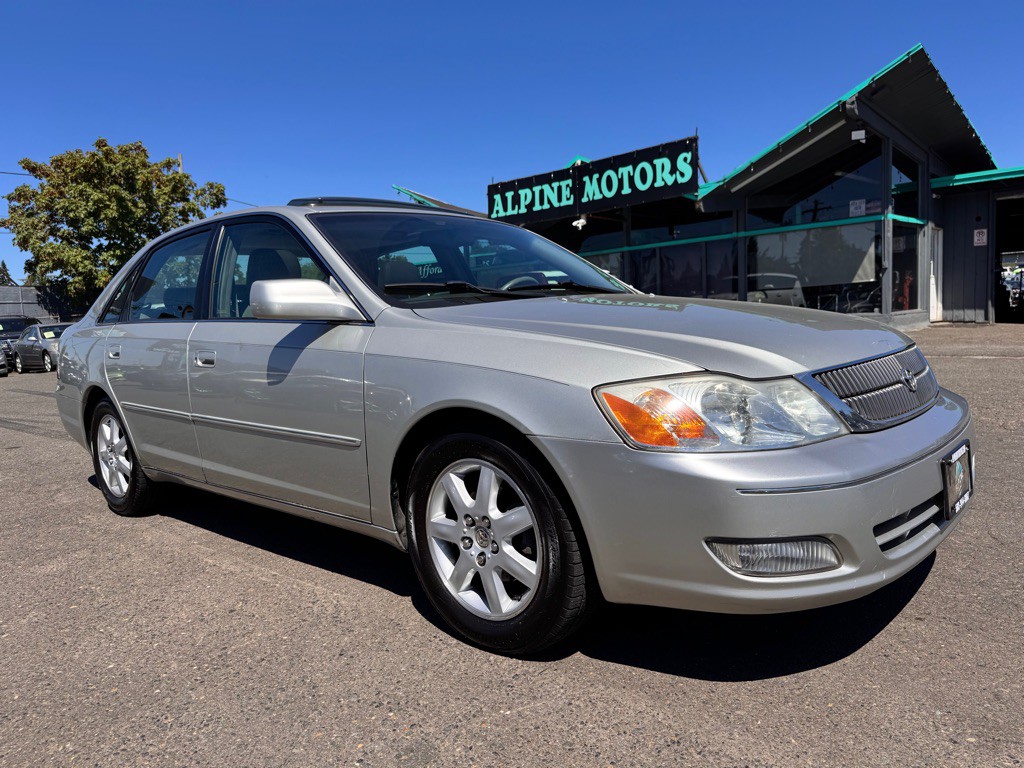 2000 Toyota Avalon Image 8