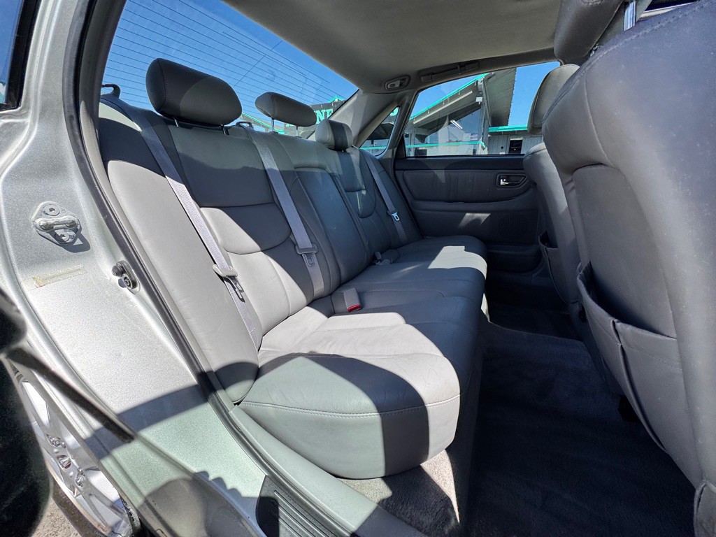 2000 Toyota Avalon Image 14