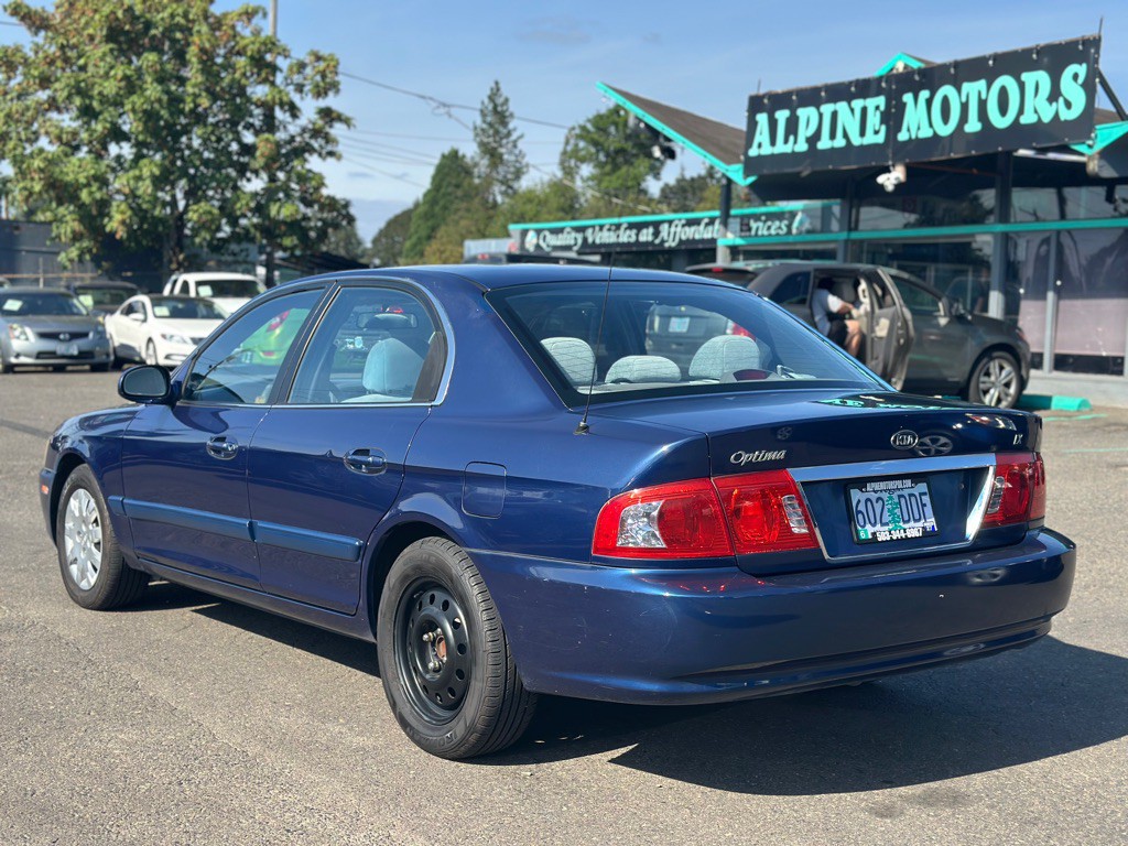 2004 Kia Optima Image 2