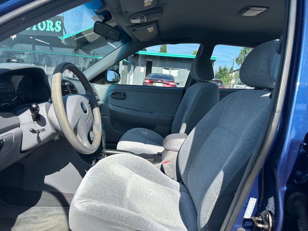 2004 Kia Optima Image 7