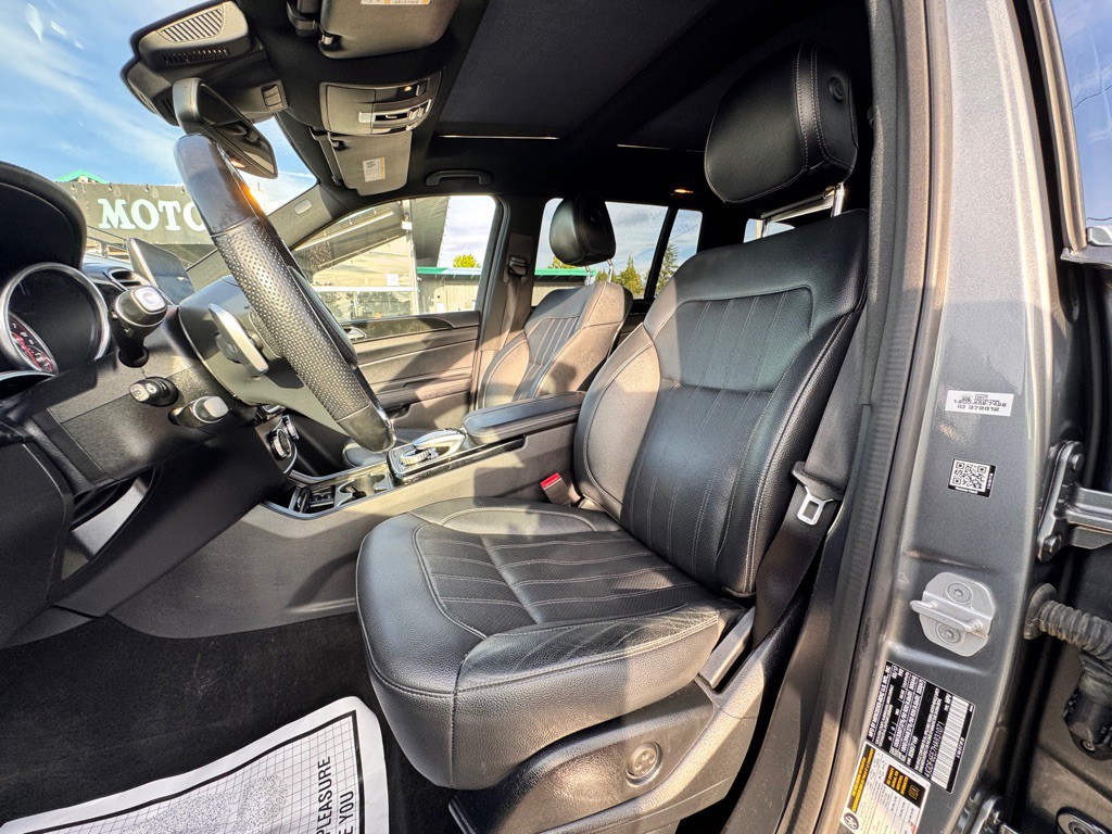 2017 Mercedes-Benz GLS-Class Image 9