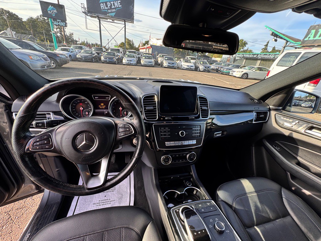 2017 Mercedes-Benz GLS-Class Image 11