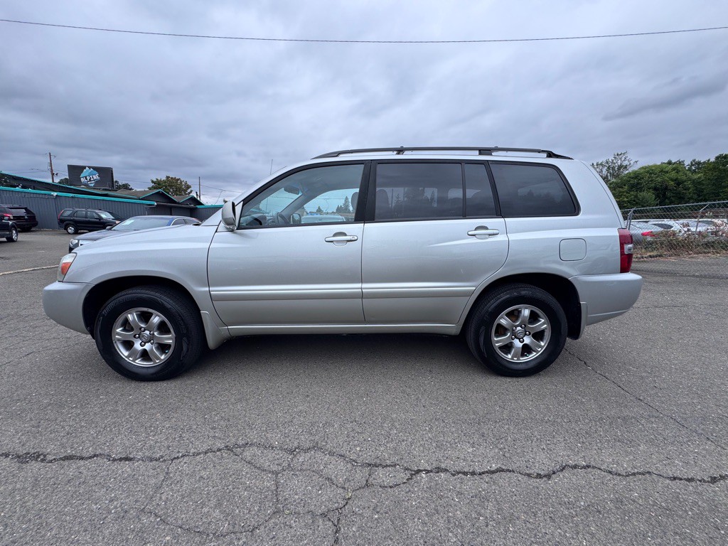 2005 Toyota Highlander Image 2