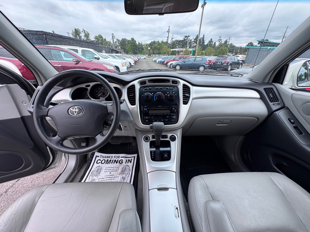 2005 Toyota Highlander Image 13