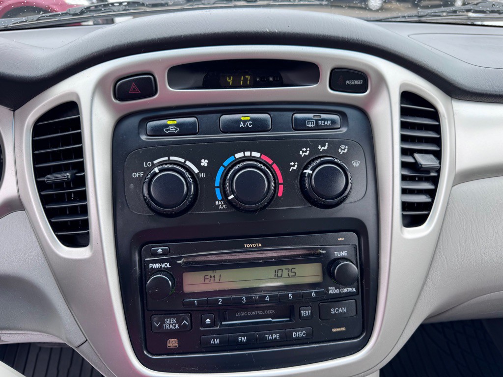 2005 Toyota Highlander Image 16