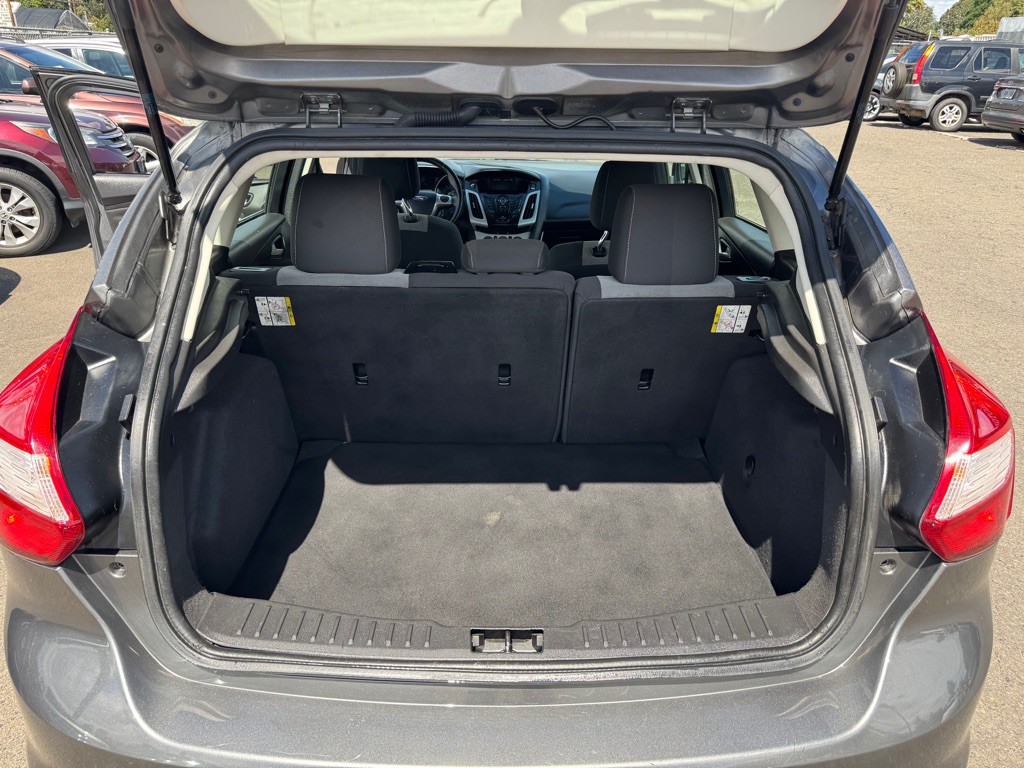 2012 Ford Focus Image 12