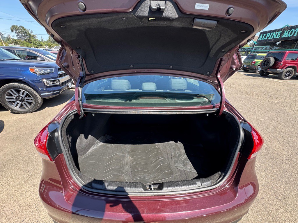 2017 Kia Forte Image 12