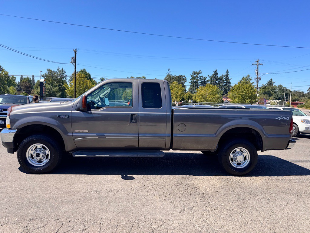2003 Ford F-250 Image 2