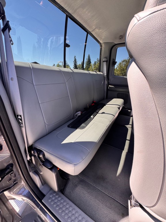 2003 Ford F-250 Image 10