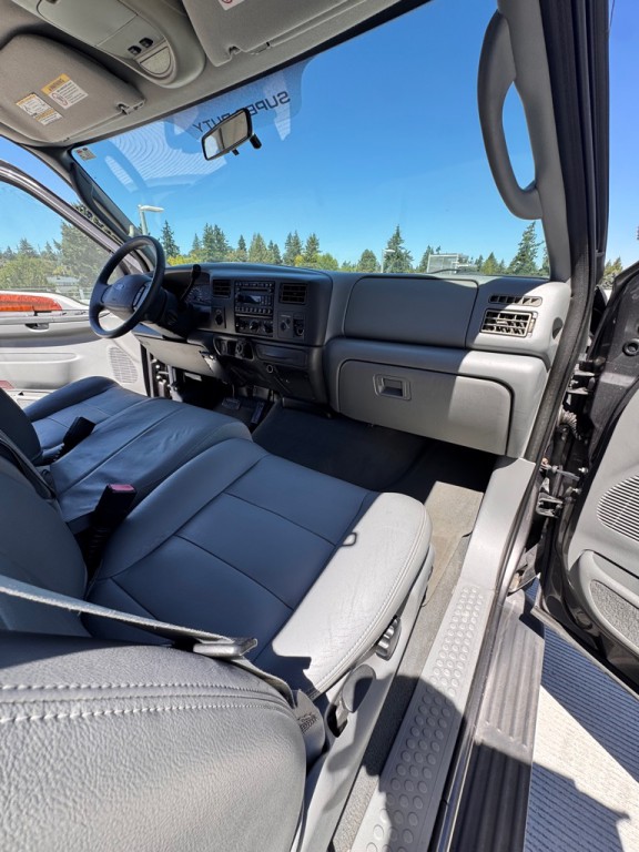 2003 Ford F-250 Image 12