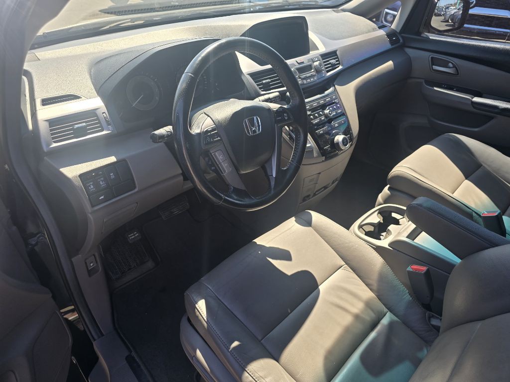 2013 Honda Odyssey Image 9