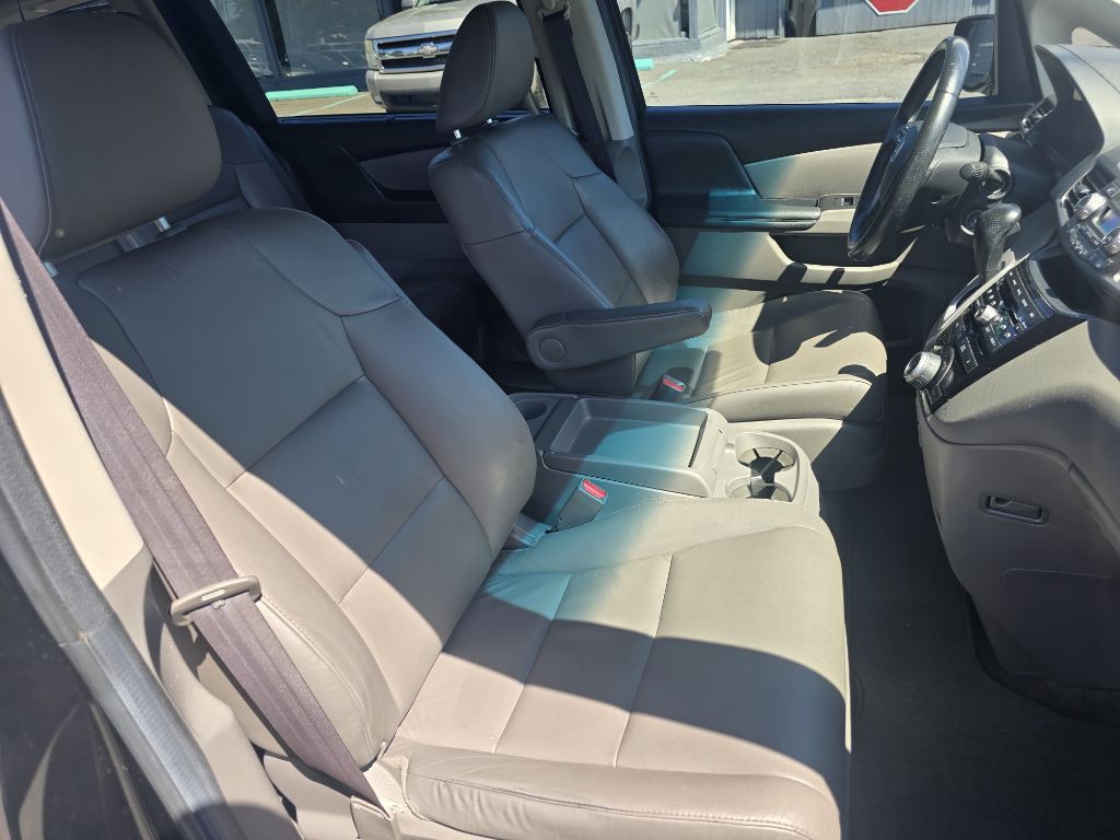 2013 Honda Odyssey Image 11