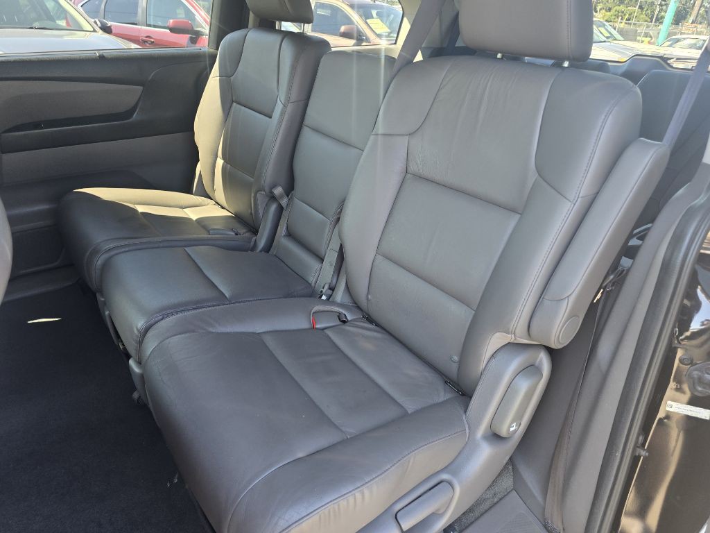 2013 Honda Odyssey Image 13