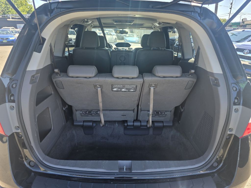 2013 Honda Odyssey Image 17