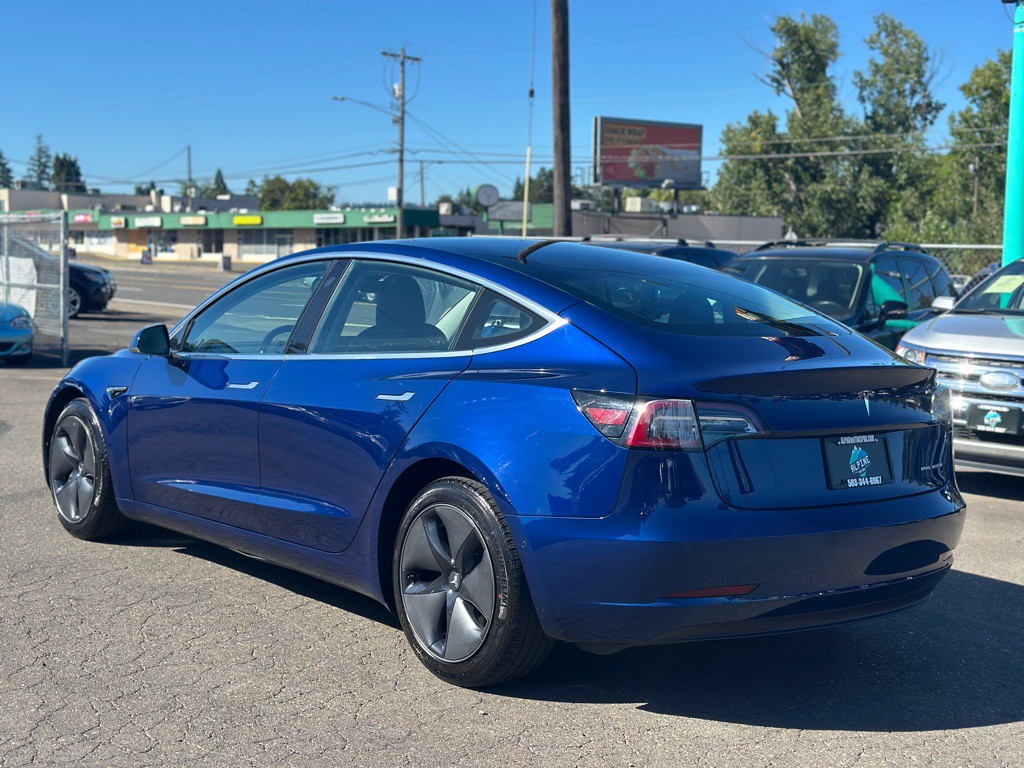 2018 Tesla Model 3 Image 2