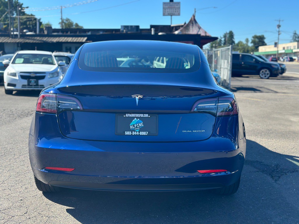 2018 Tesla Model 3 Image 3