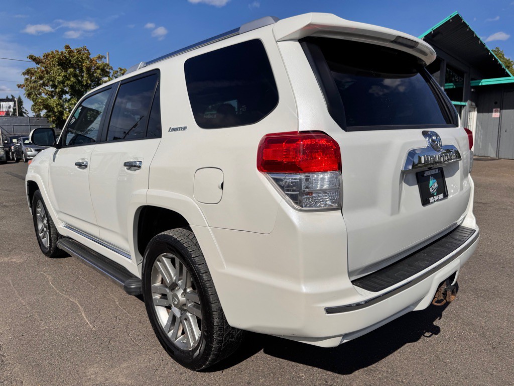 2011 Toyota 4Runner Image 3