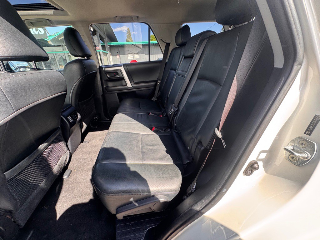 2011 Toyota 4Runner Image 11