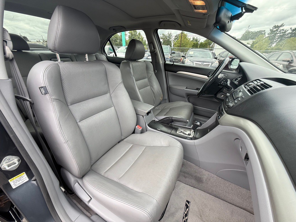 2004 Acura TSX Image 16