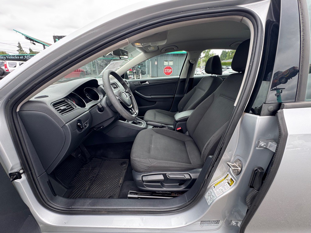 2016 Volkswagen Jetta Image 8