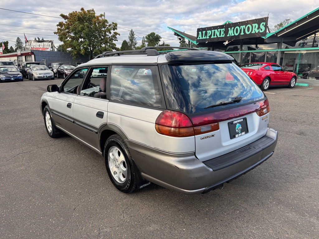 1999 Subaru Legacy Image 2