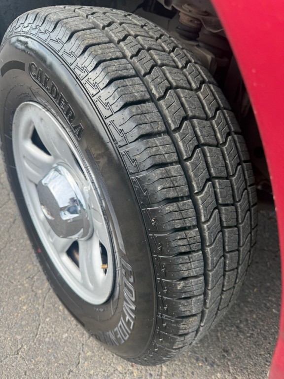 2004 Ford Explorer Image 5