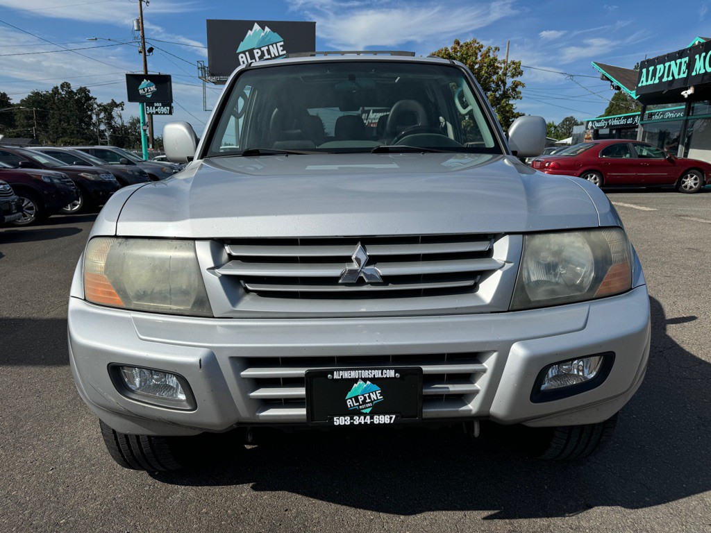 2002 Mitsubishi Montero Image 6