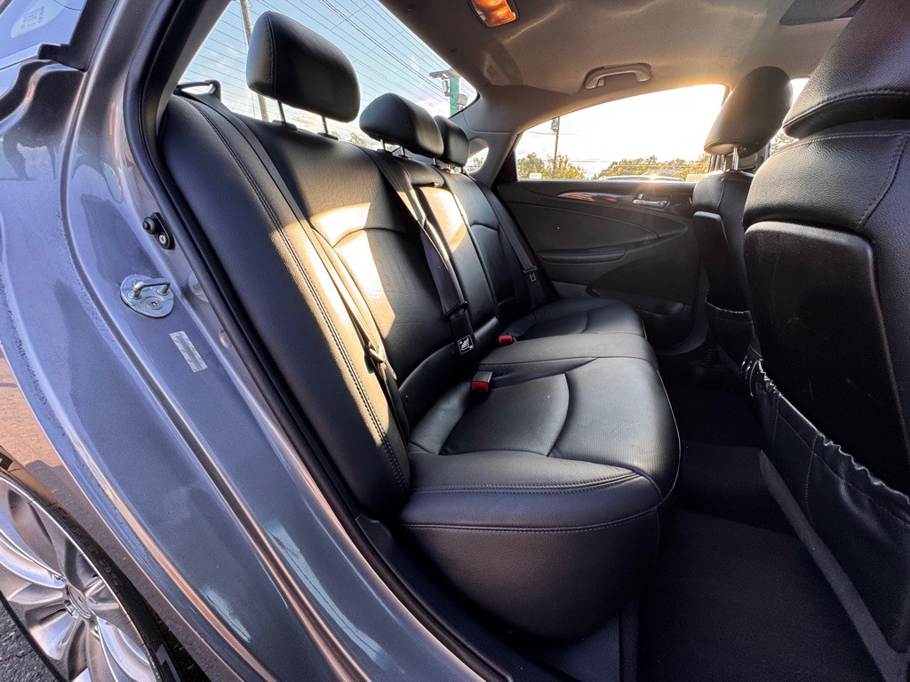 2011 Hyundai Sonata Image 13
