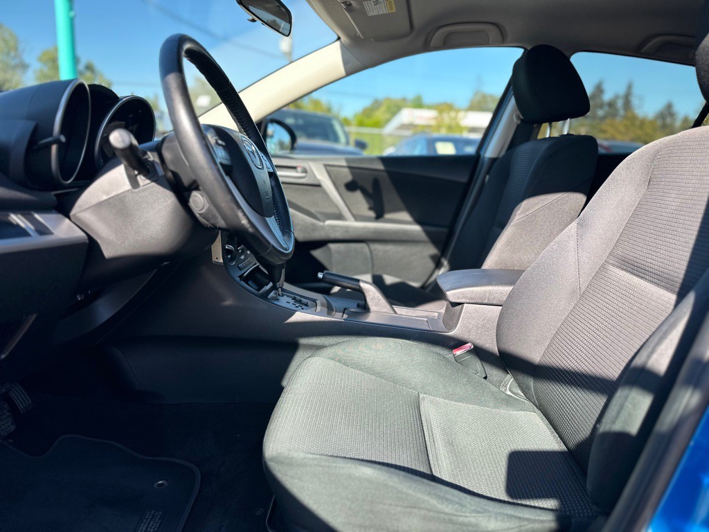 2012 Mazda Mazda3 Image 7