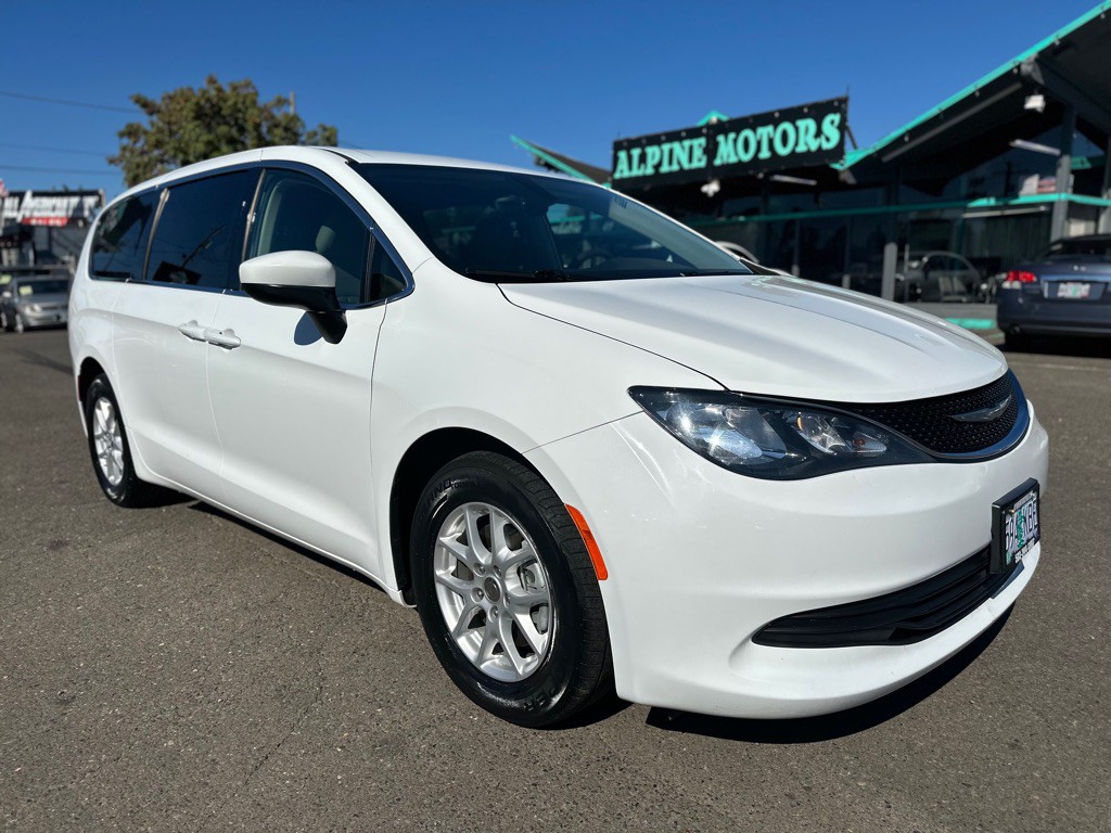 2017 Chrysler Pacifica Image 5