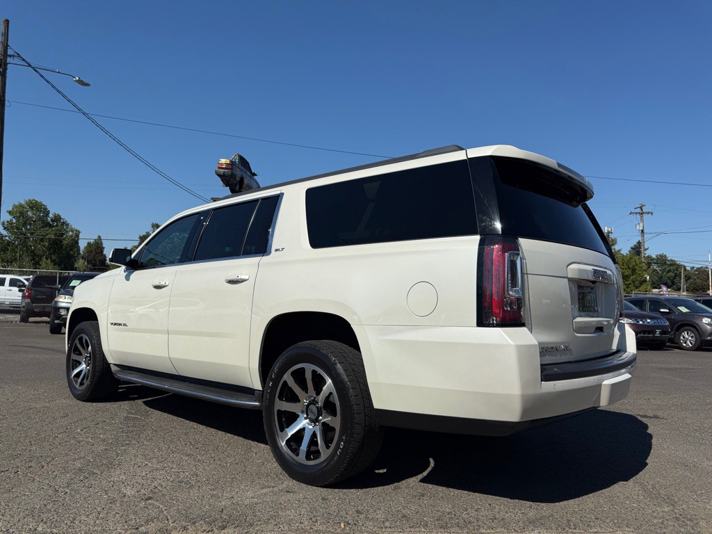 2015 GMC Yukon Image 3