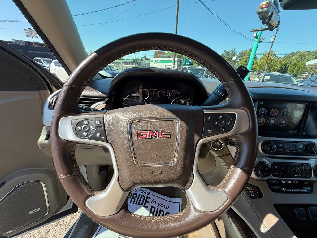 2015 GMC Yukon Image 10