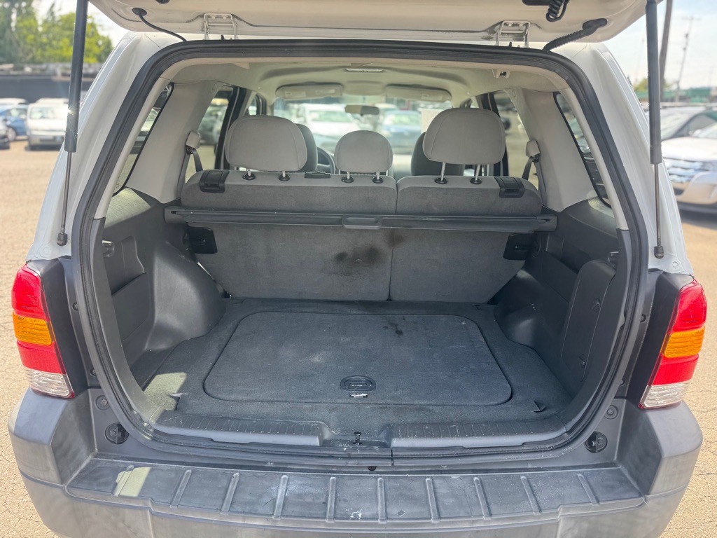 2006 Ford Escape Image 9