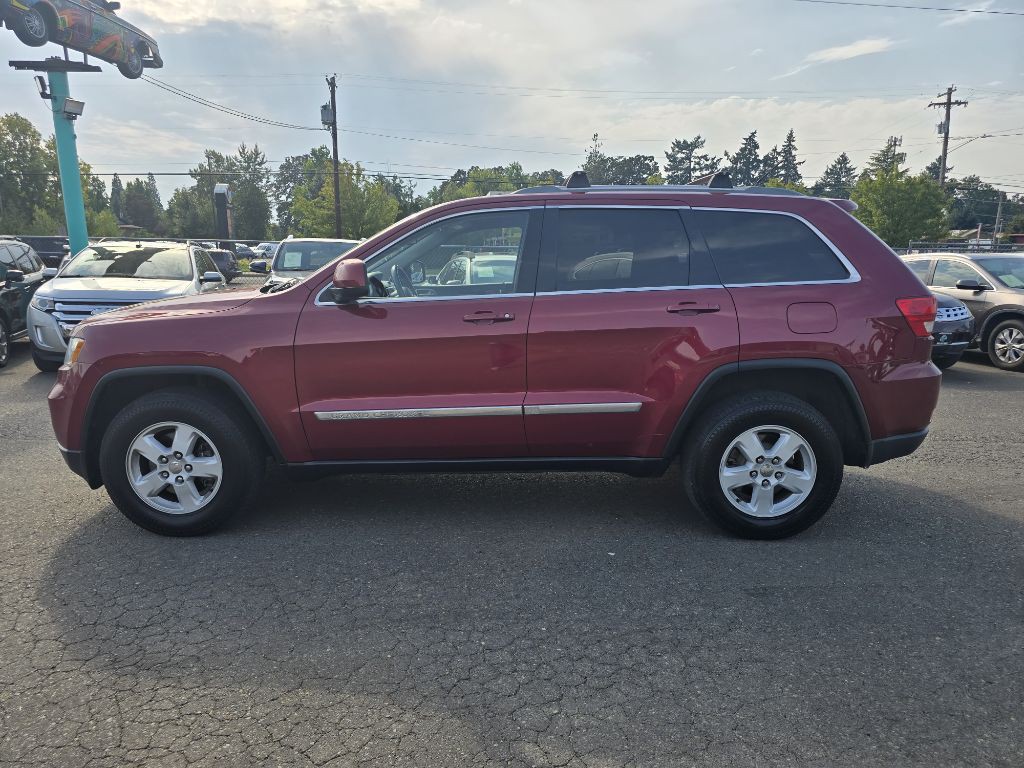 2012 Jeep Grand Cherokee Image 2