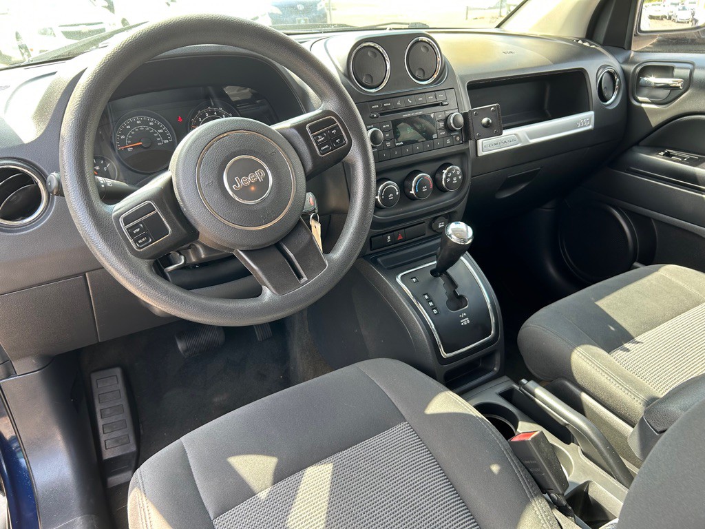 2016 Jeep Compass Image 9