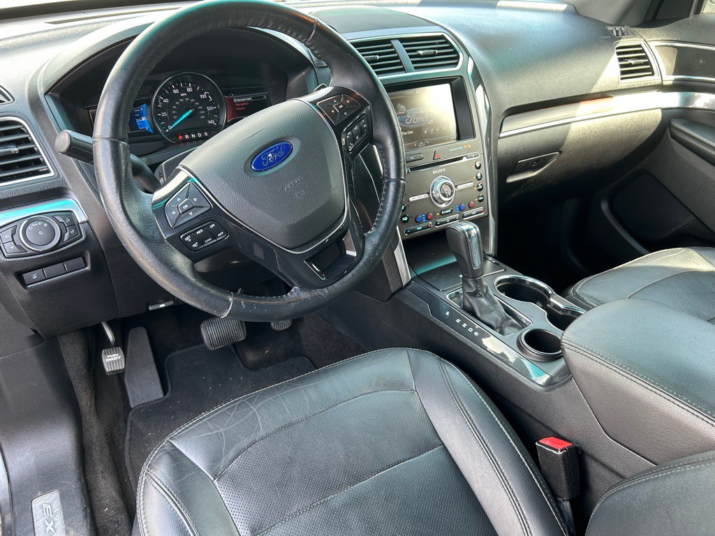 2016 Ford Explorer Image 10