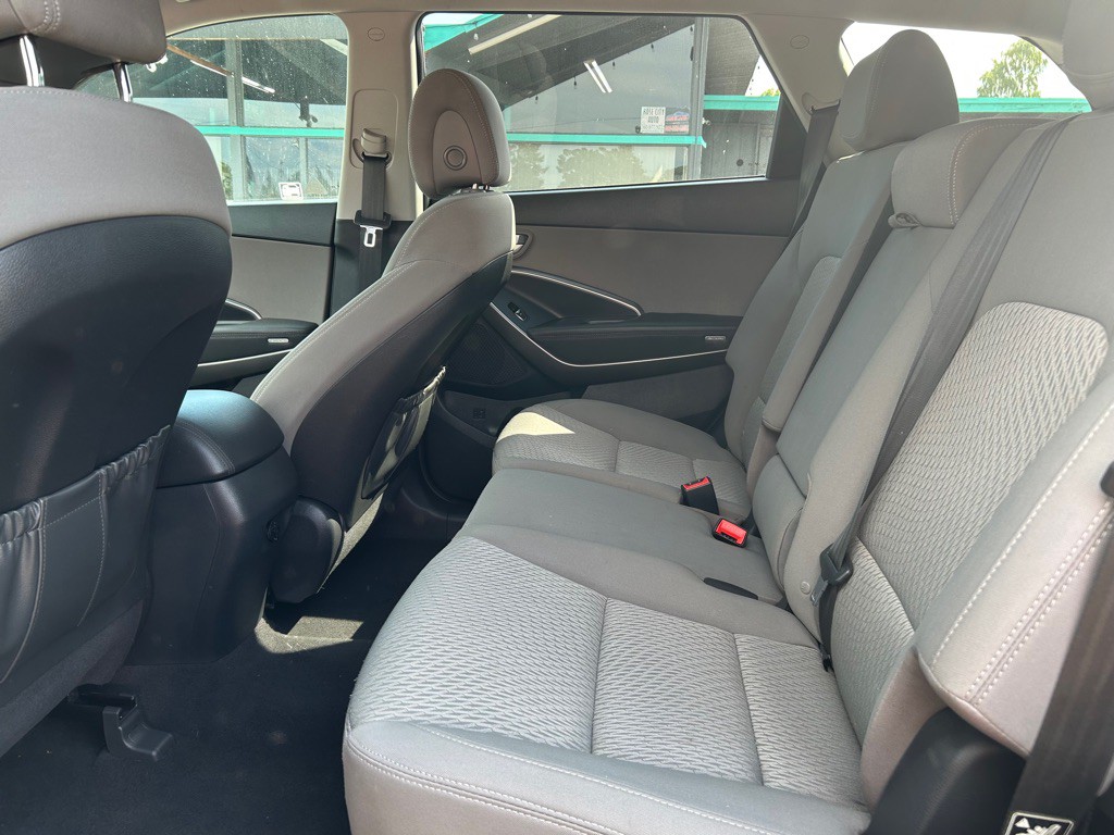 2018 Hyundai Santa Fe Image 8