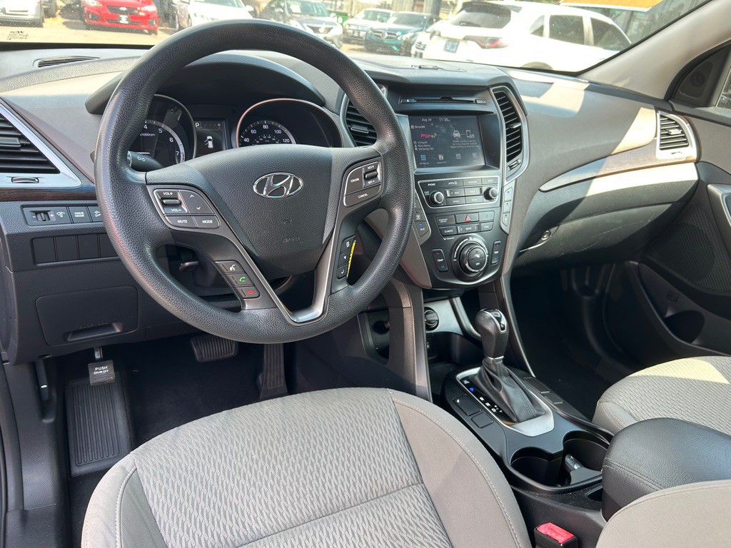 2018 Hyundai Santa Fe Image 9